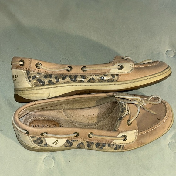 Sperry Top sider leopard print with sequins. Sz 9 - Picture 1 of 3